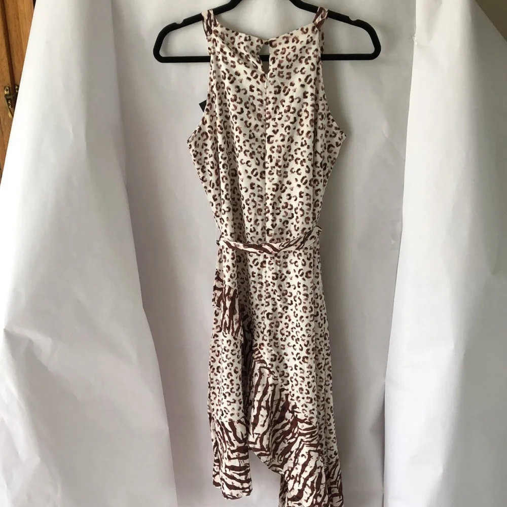 Table Eight Dress - Picture 11 of 14